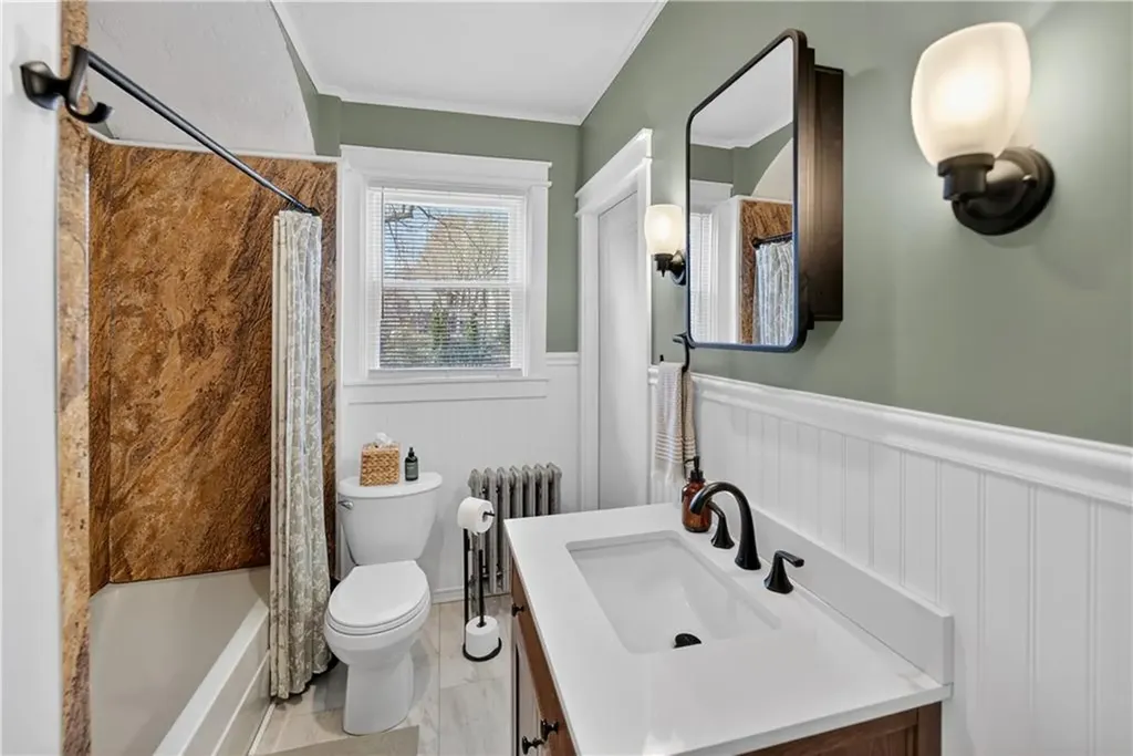 43 Longwood Avenue Providence RI 02908