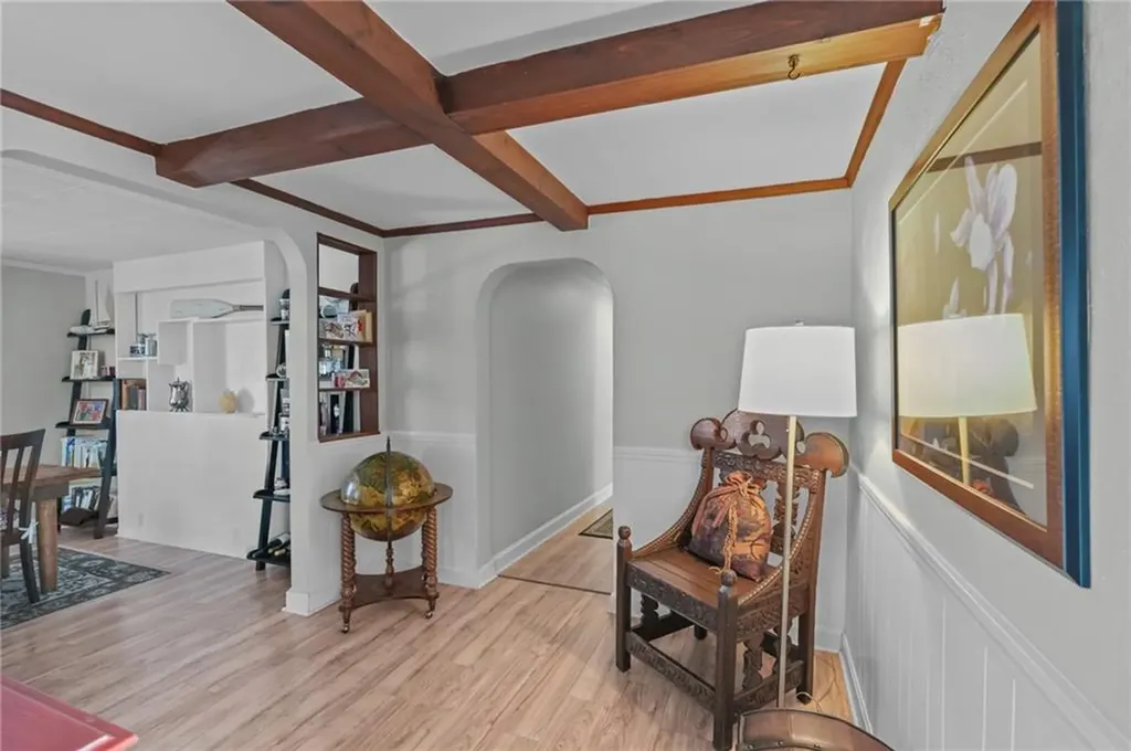 32 Houston Avenue Newport RI 02840