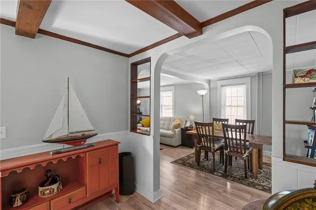 32 Houston Avenue Newport RI 02840