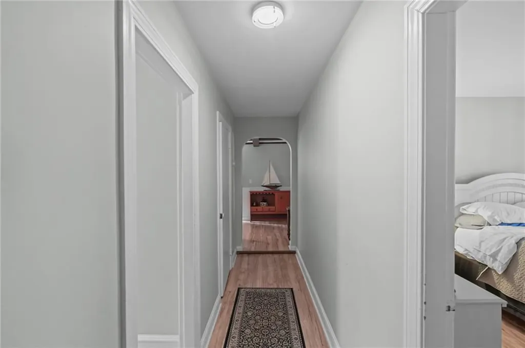 32 Houston Avenue Newport RI 02840