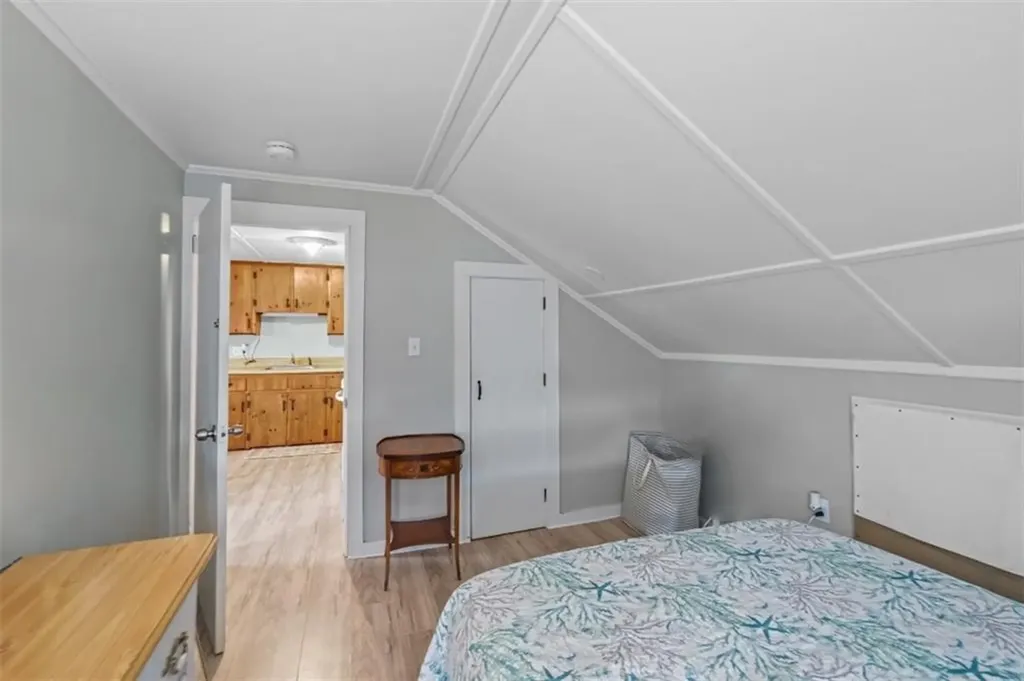 32 Houston Avenue Newport RI 02840