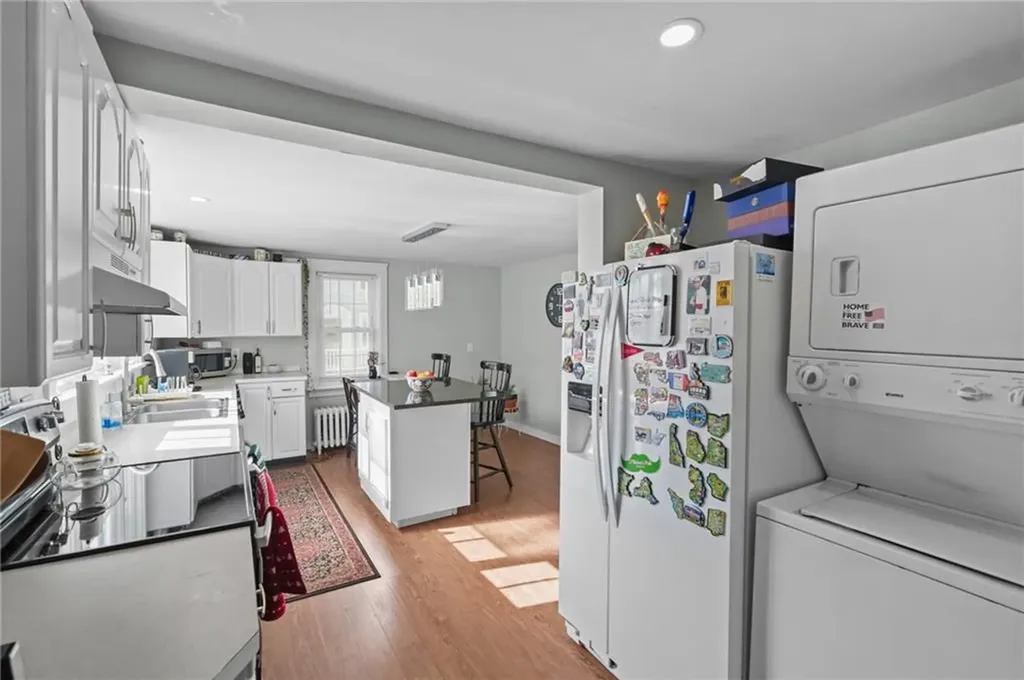 32 Houston Avenue Newport RI 02840