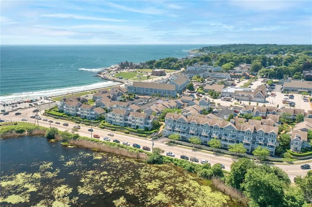 20 Narragansett Avenue Narragansett RI 02882