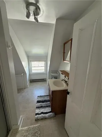 28 Calvert Street Newport RI 02840