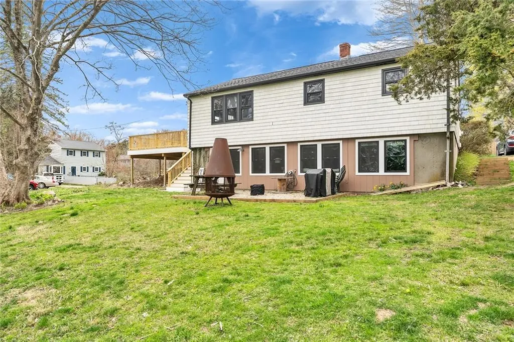 16 Harrison Avenue South Kingstown RI 02879