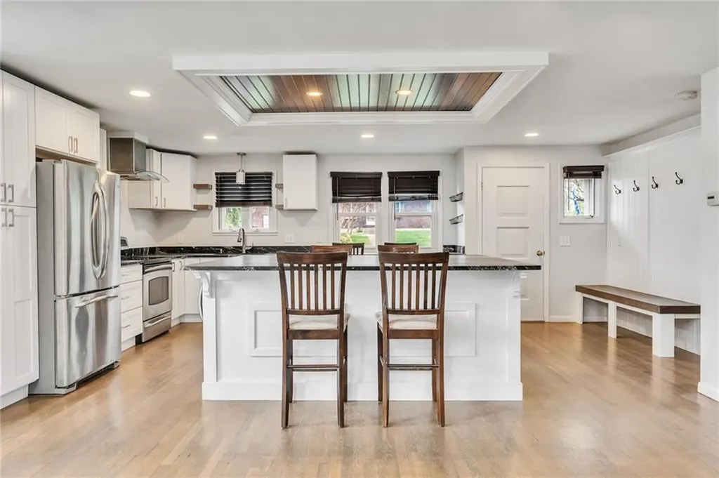 16 Harrison Avenue South Kingstown RI 02879