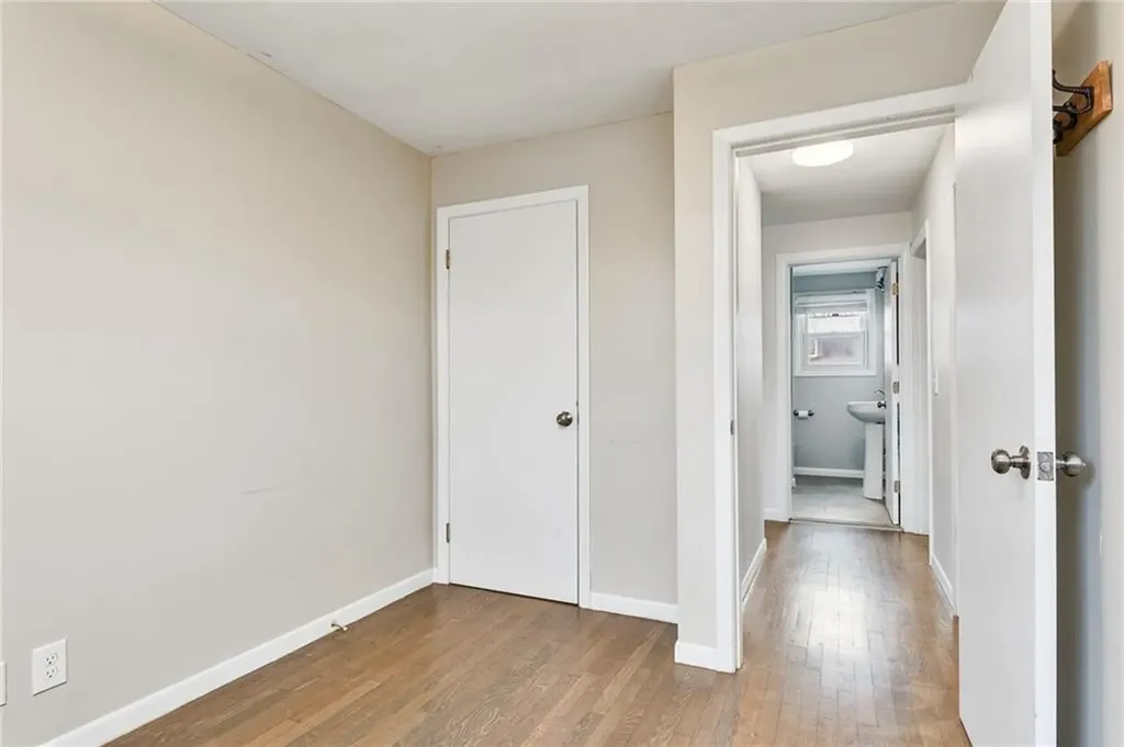 16 Harrison Avenue South Kingstown RI 02879