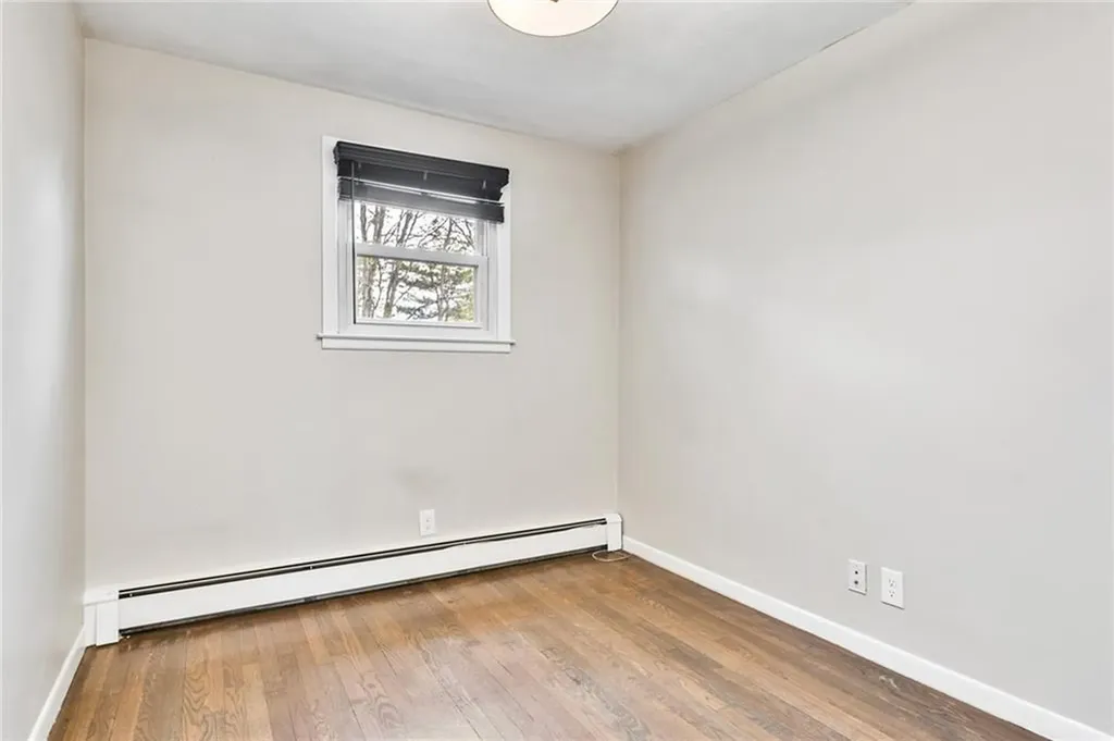16 Harrison Avenue South Kingstown RI 02879