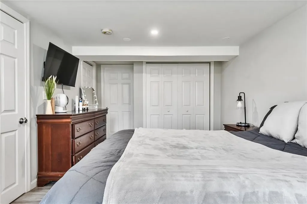 16 Harrison Avenue South Kingstown RI 02879