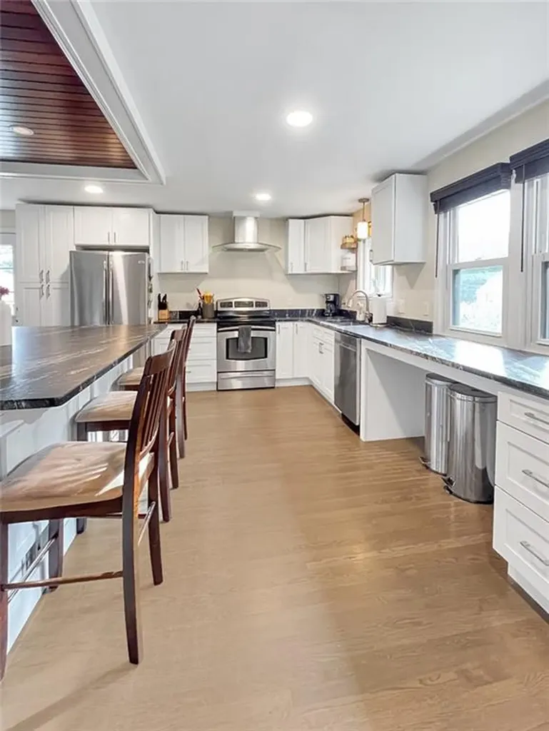 16 Harrison Avenue South Kingstown RI 02879