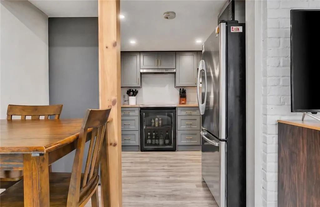 16 Harrison Avenue South Kingstown RI 02879