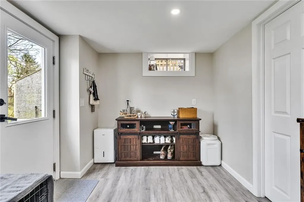 16 Harrison Avenue South Kingstown RI 02879