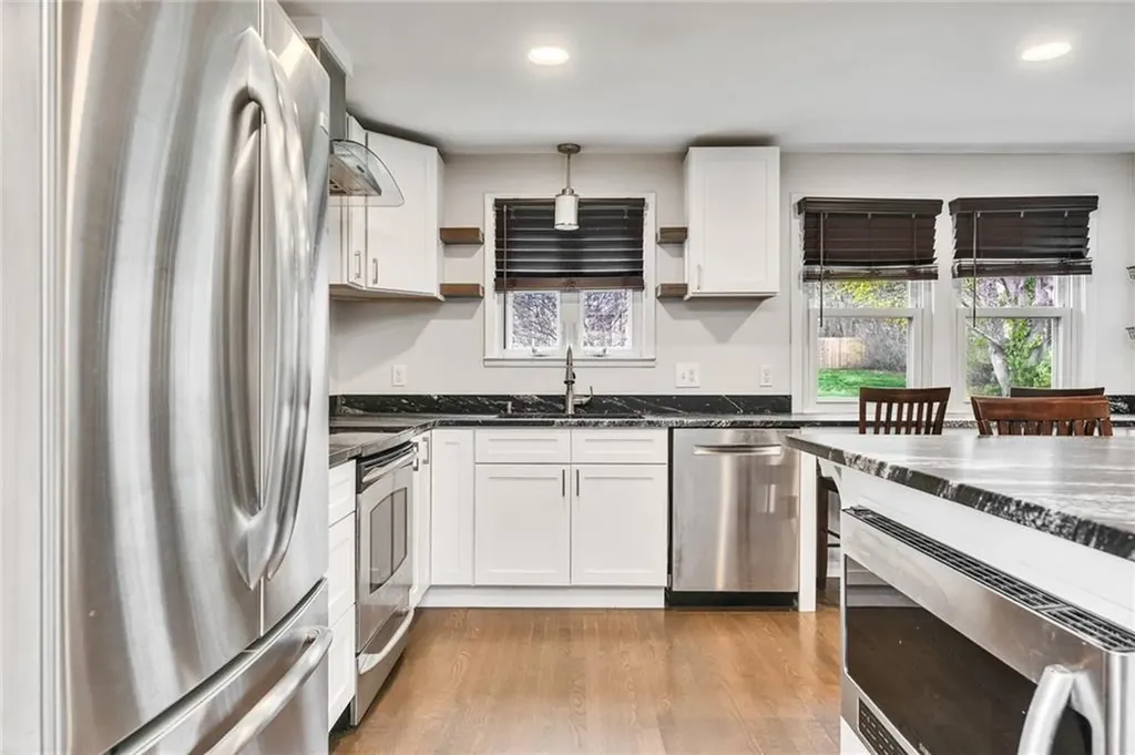 16 Harrison Avenue South Kingstown RI 02879