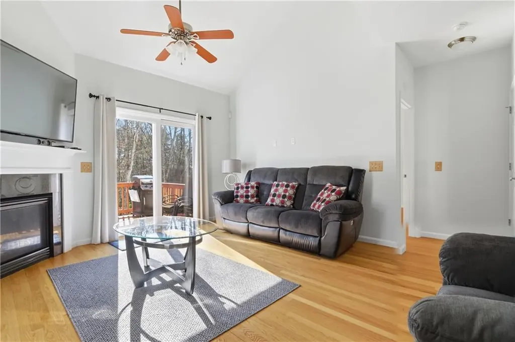 40 Old Louisquisset Pike North Smithfield RI 02896