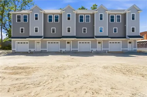 75 Croade Street Warren RI 02885