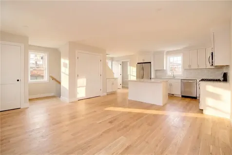 75 Croade Street Warren RI 02885