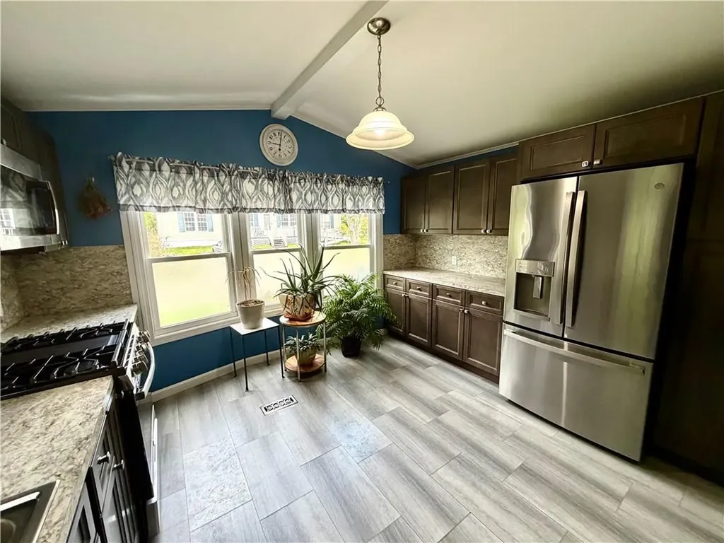 464 #103 Gardiner Road Richmond RI 02892