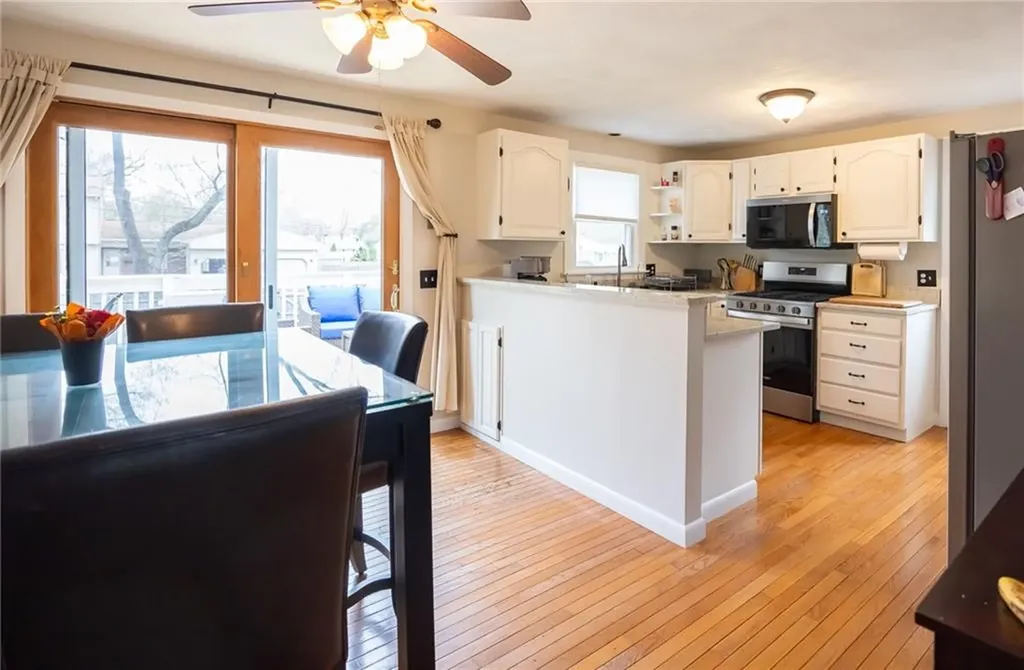 47 Long Street Warwick RI 02888