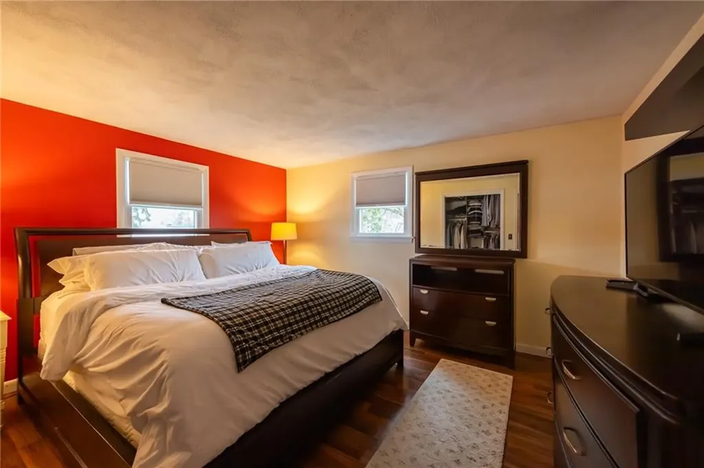 47 Long Street Warwick RI 02888