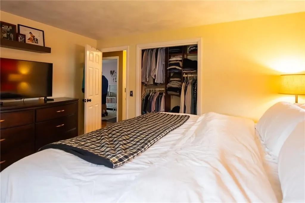 47 Long Street Warwick RI 02888