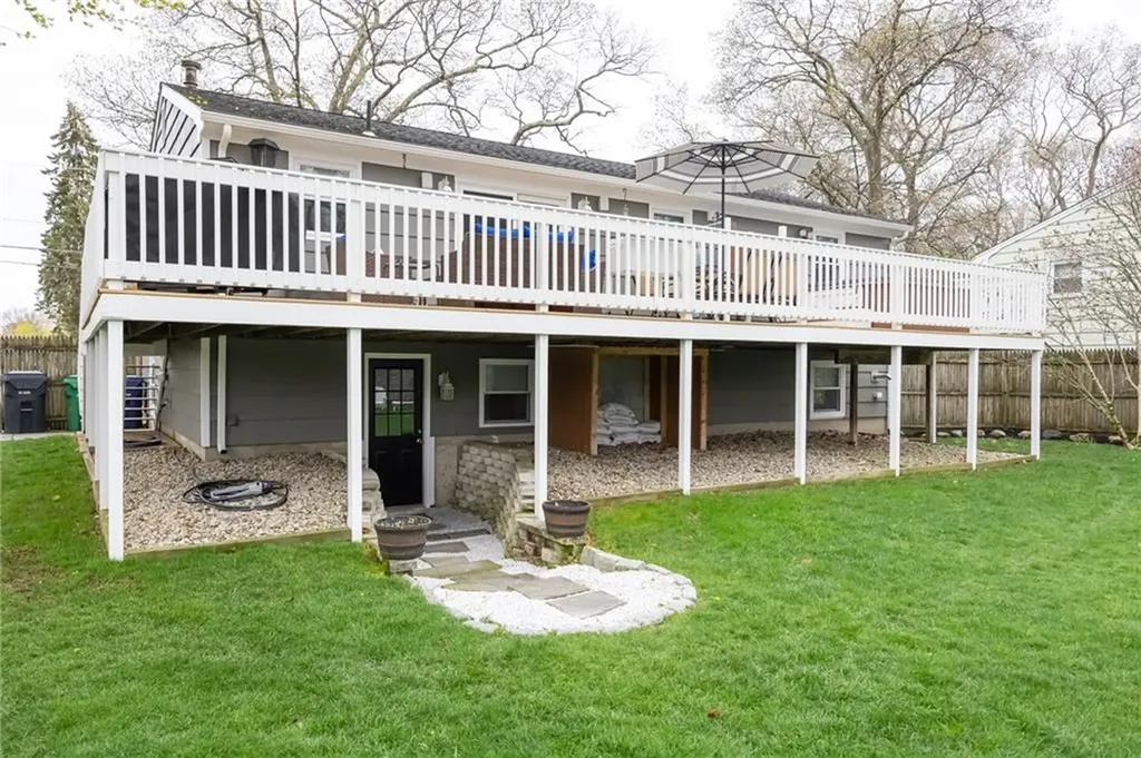 47 Long Street Warwick RI 02888