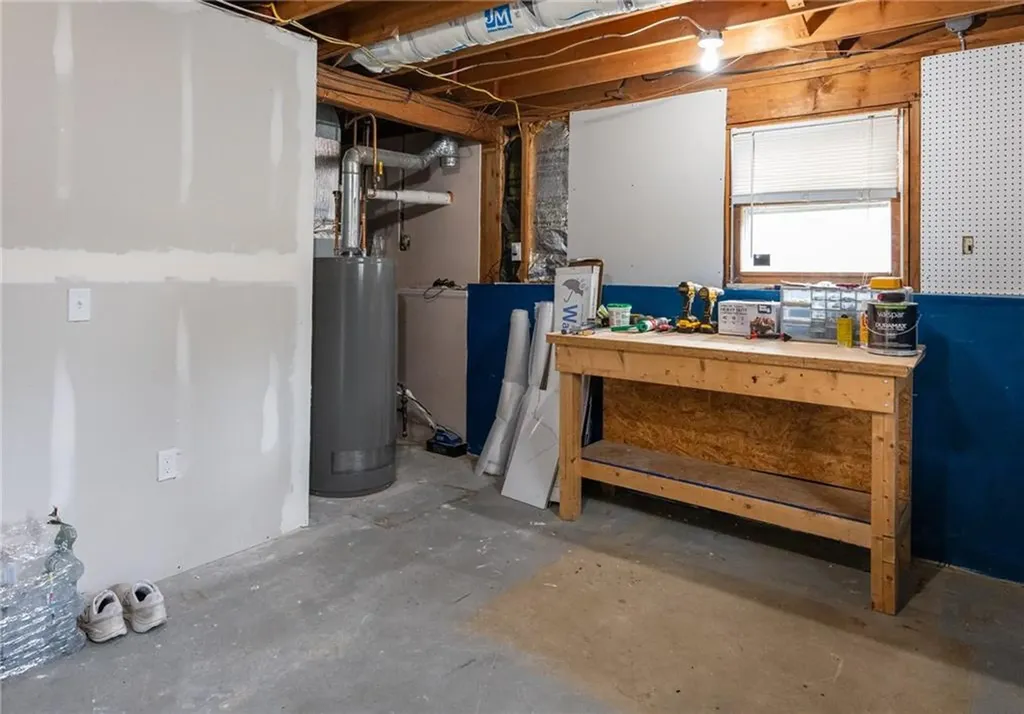 47 Long Street Warwick RI 02888