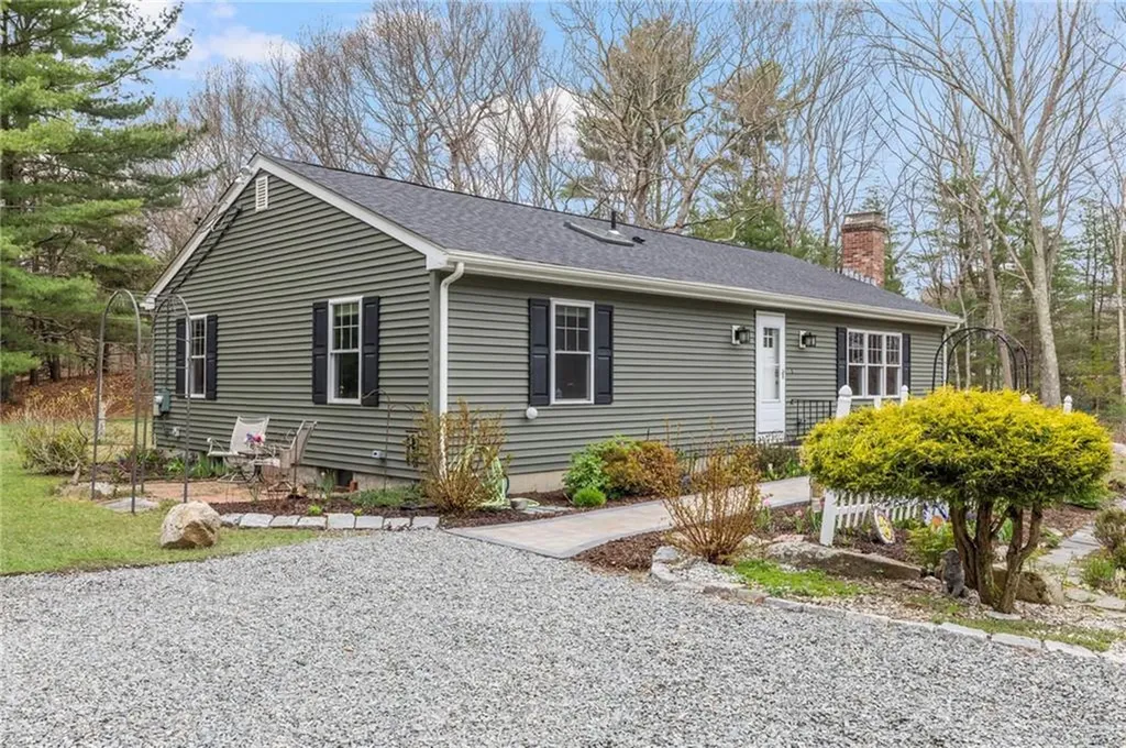 1397 Frenchtown Road East Greenwich RI 02818
