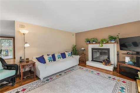 1397 Frenchtown Road East Greenwich RI 02818