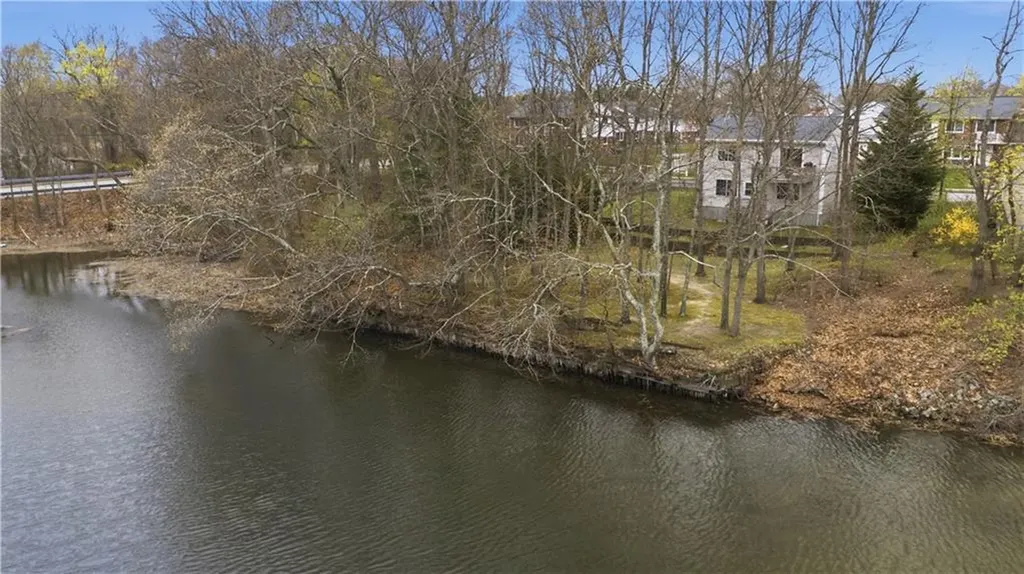 140 Beacon Park Drive East Providence RI 02915