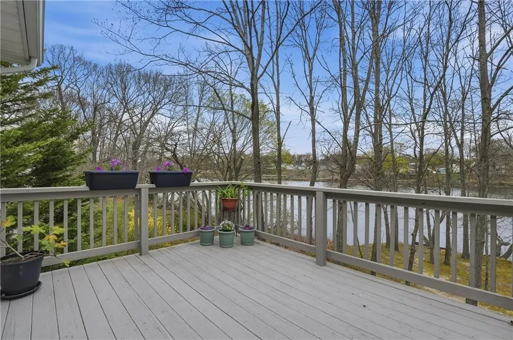 140 Beacon Park Drive East Providence RI 02915