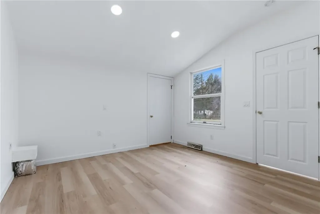 169 Central Avenue Scituate RI 02857