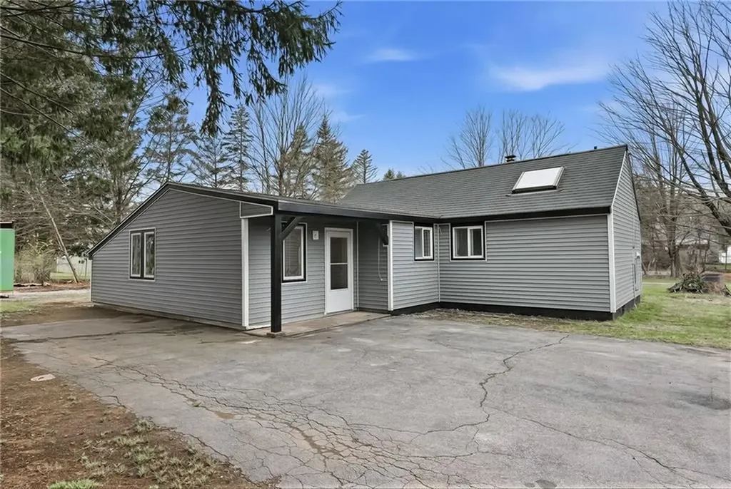 169 Central Avenue Scituate RI 02857