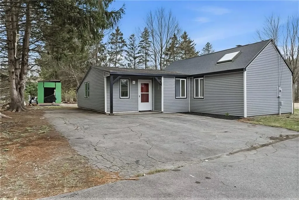 169 Central Avenue Scituate RI 02857