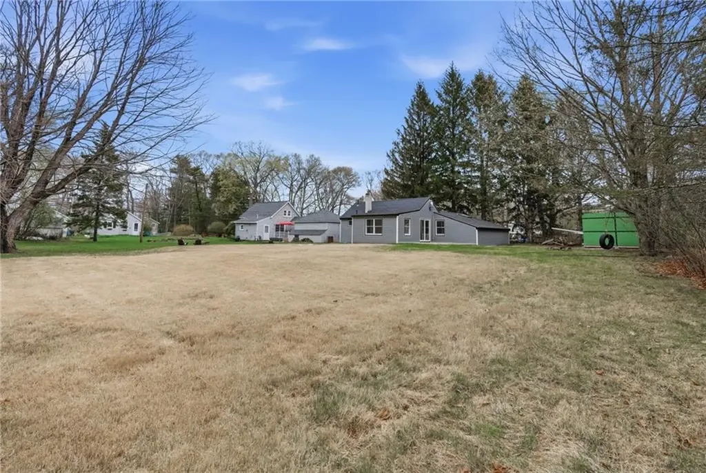 169 Central Avenue Scituate RI 02857