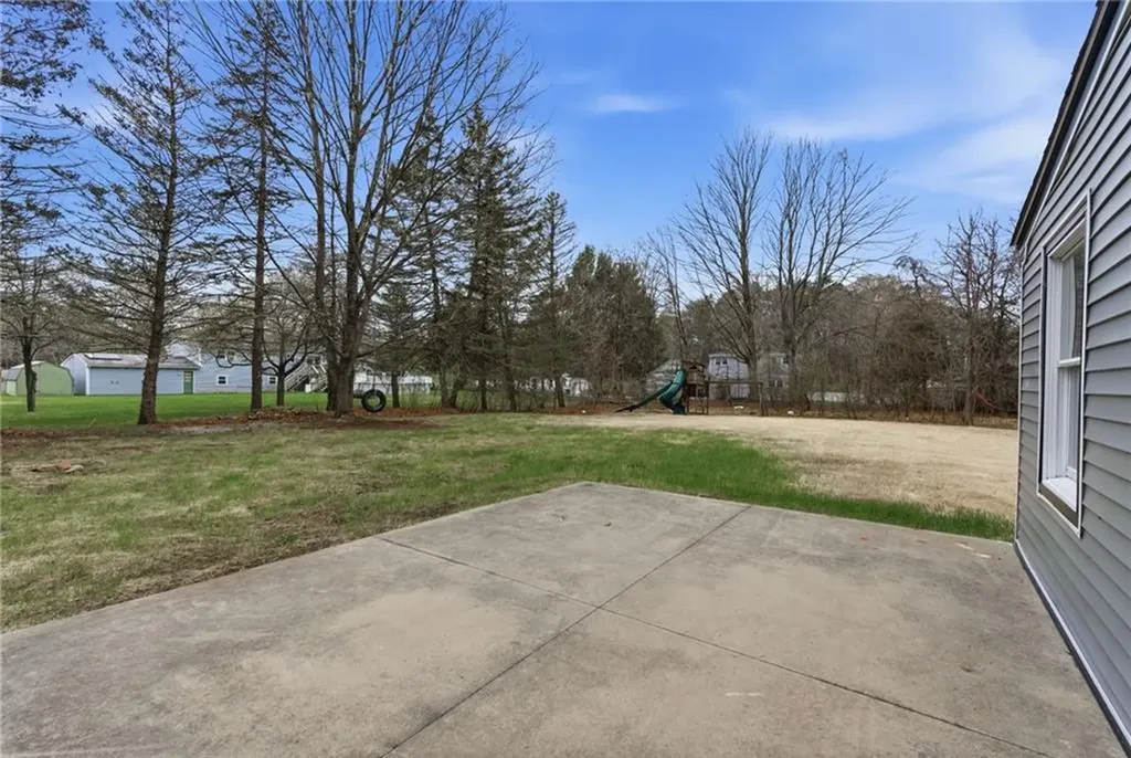 169 Central Avenue Scituate RI 02857