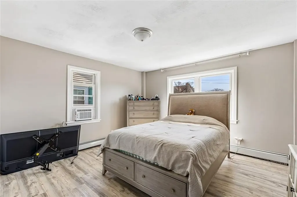 435 Broadway East Providence RI 02914
