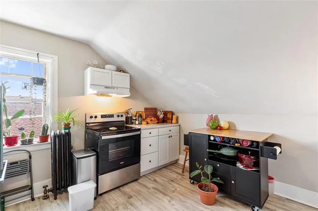 435 Broadway East Providence RI 02914