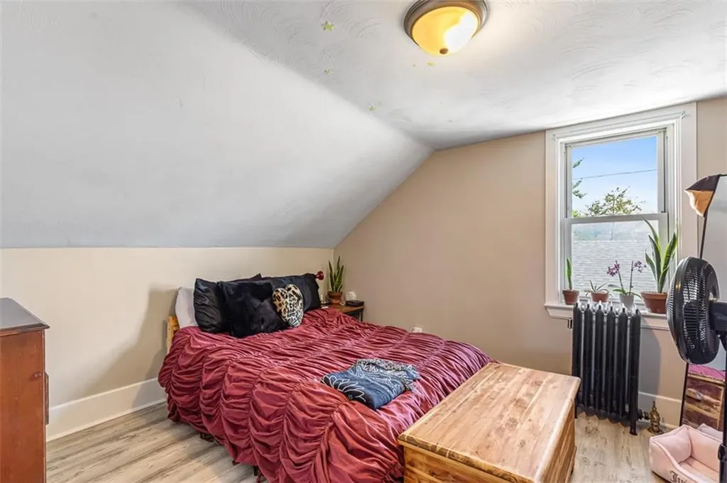435 Broadway East Providence RI 02914