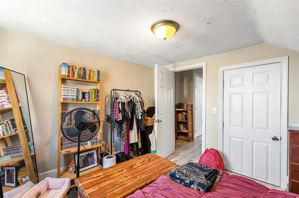 435 Broadway East Providence RI 02914