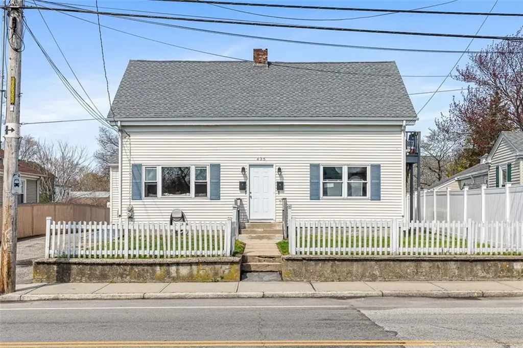 435 Broadway East Providence RI 02914
