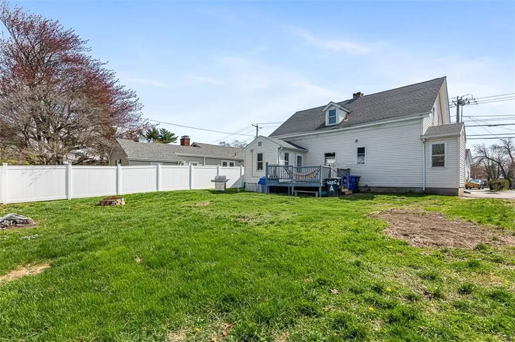 435 Broadway East Providence RI 02914