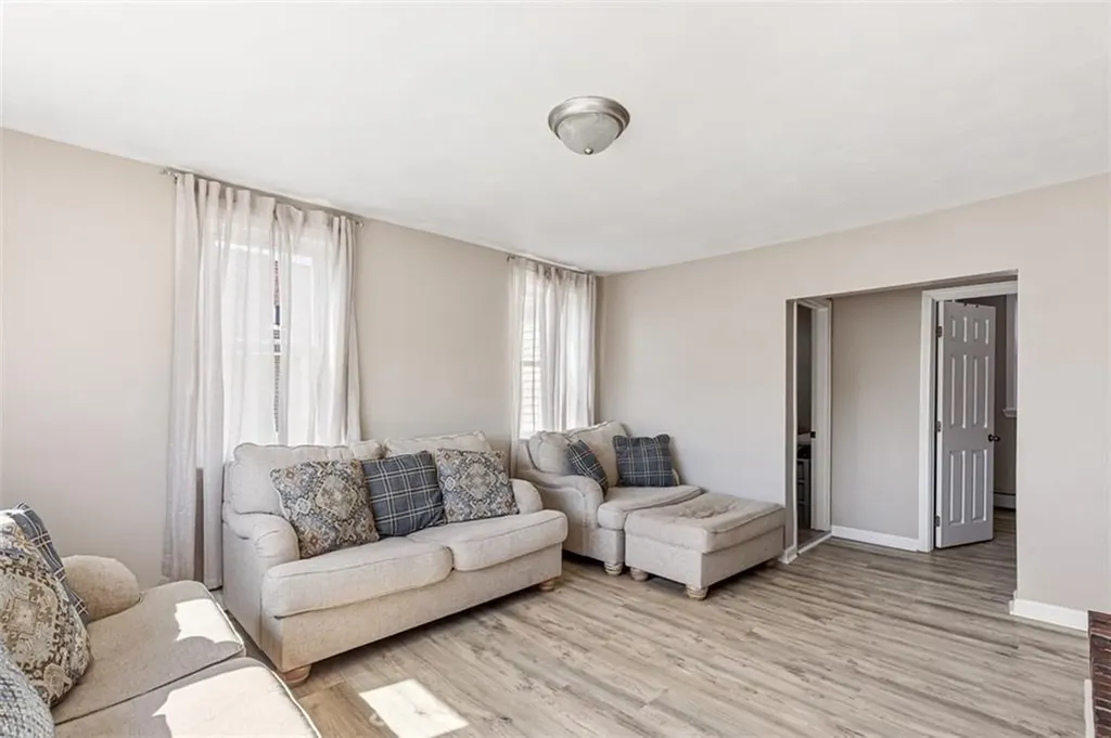 435 Broadway East Providence RI 02914