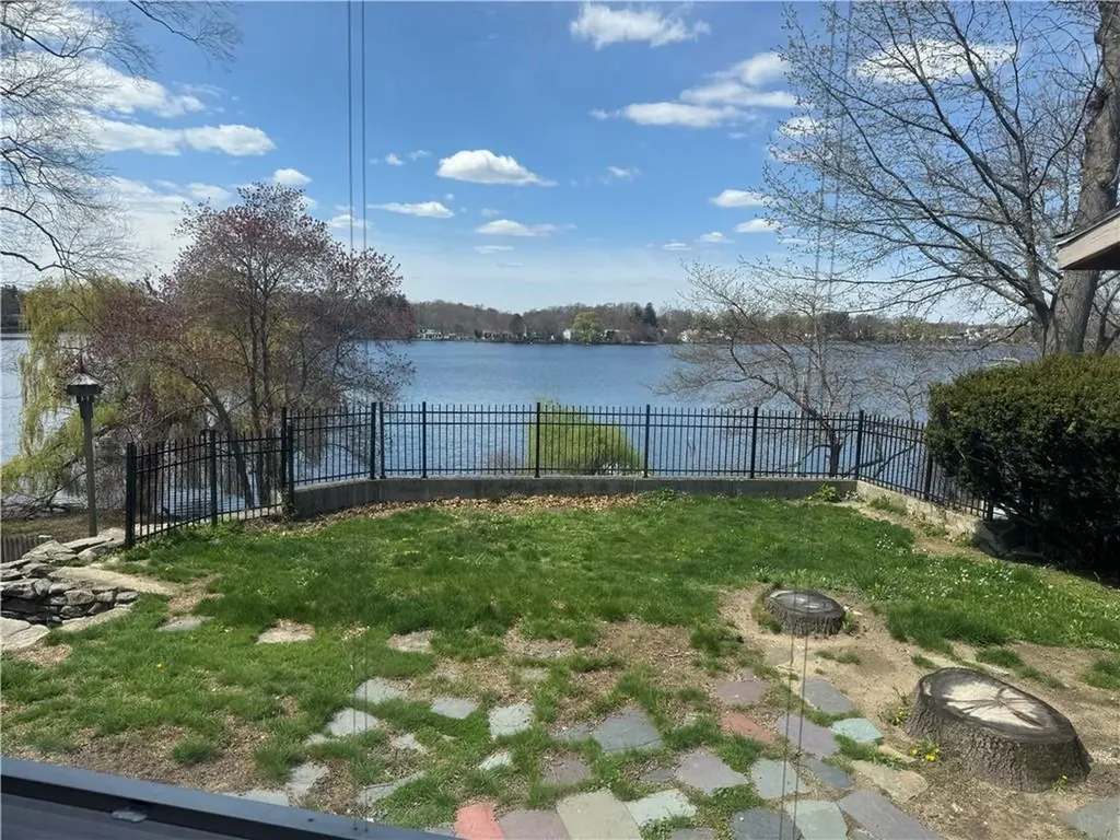 157 Betsey Williams Drive Warwick RI 02889