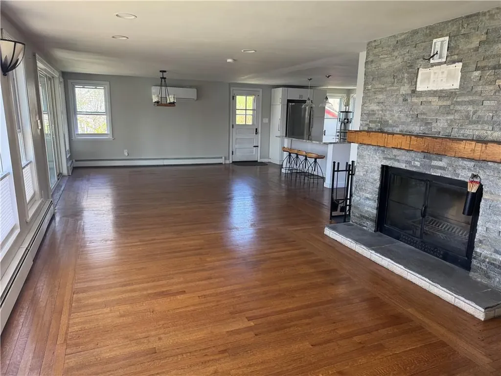 157 Betsey Williams Drive Warwick RI 02889