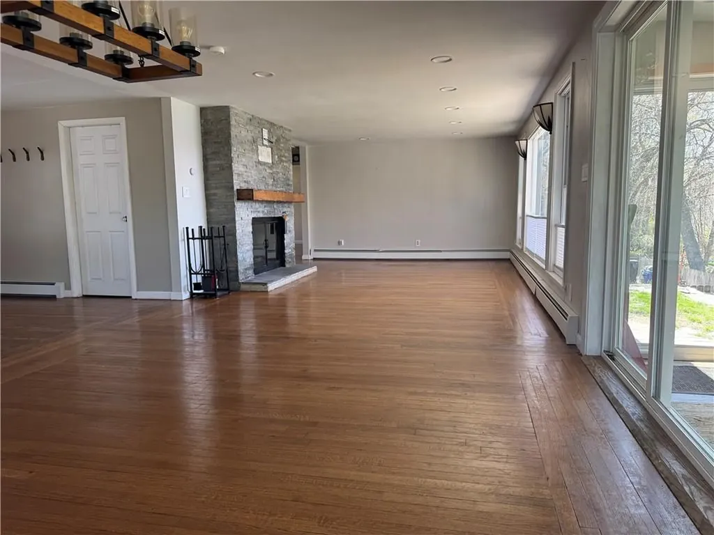 157 Betsey Williams Drive Warwick RI 02889