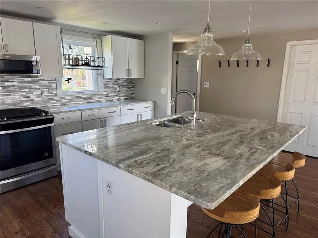 157 Betsey Williams Drive Warwick RI 02889