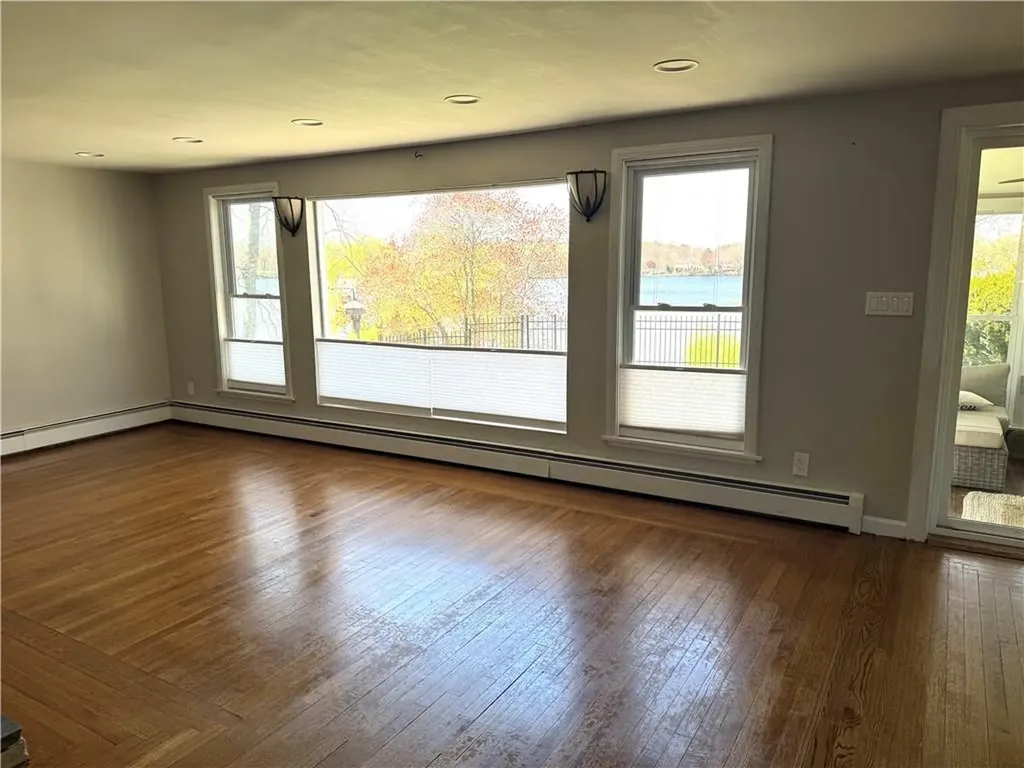 157 Betsey Williams Drive Warwick RI 02889