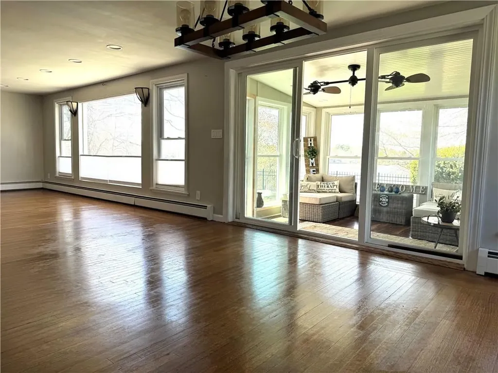 157 Betsey Williams Drive Warwick RI 02889