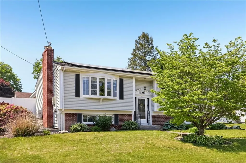14 Candlewood Drive Smithfield RI 02828