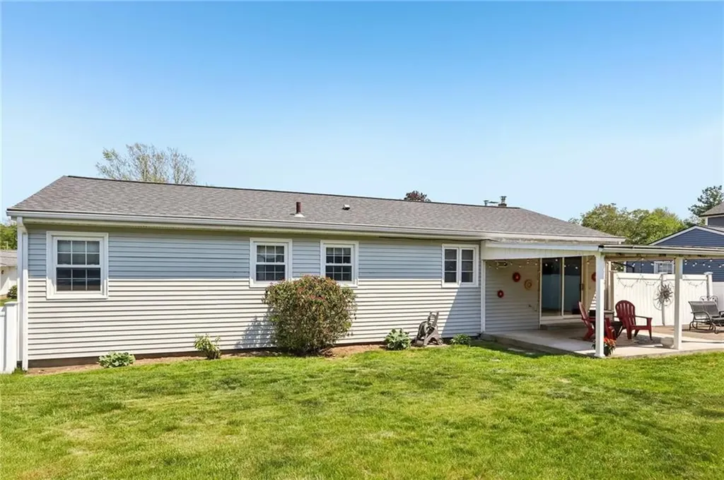 14 Candlewood Drive Smithfield RI 02828